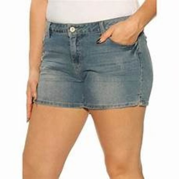 Old Navy Pants - Old Navy The Flirt Denim Blue Jean Summer Shortie Shorts Plus Size 16